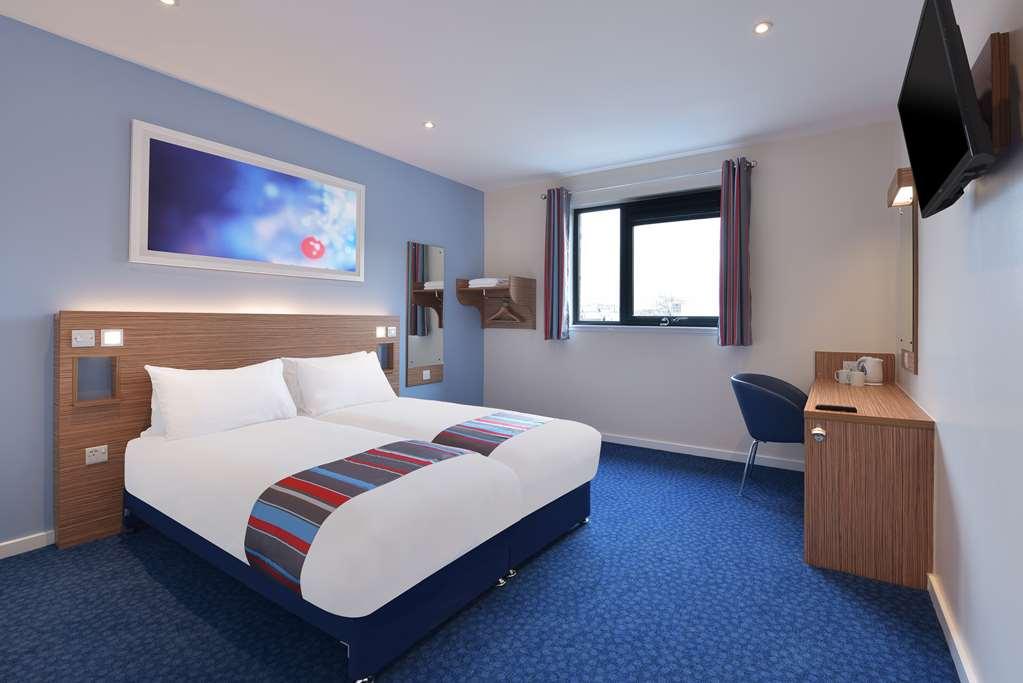 Travelodge Northwich Lostock Gralam Room photo